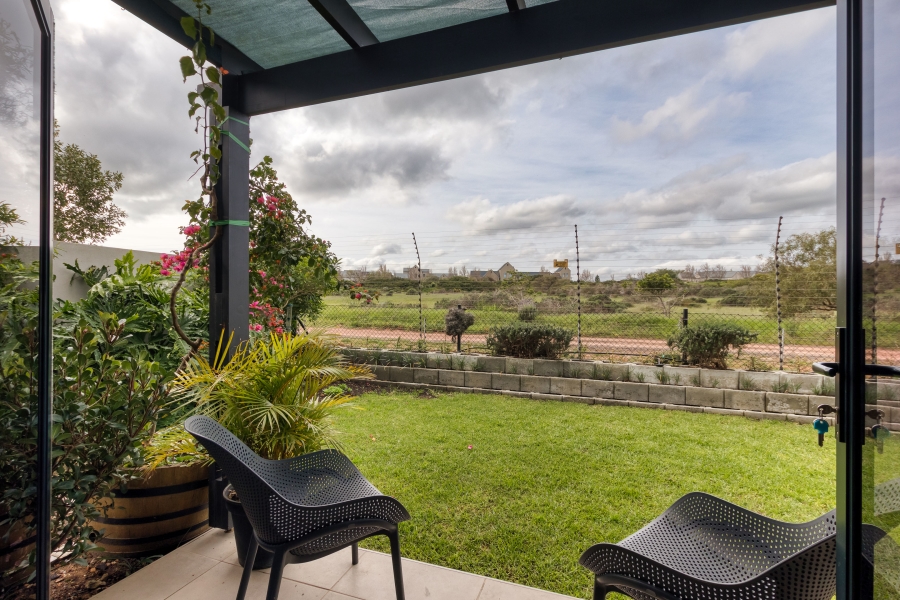 To Let 4 Bedroom Property for Rent in Aan de Wijnlanden Western Cape